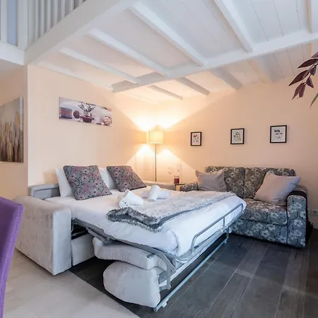 Apartment Le Rimbaud Splendide Duplex Dans Le Suquet, Pres Des Plages Et Du Palais Des Festivals Cannes